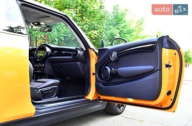 Хэтчбек MINI Cooper 2017 в Киеве
