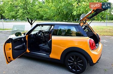 Хетчбек MINI Cooper 2017 в Києві