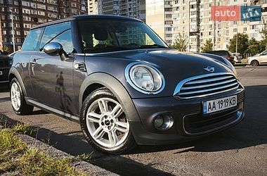 Хэтчбек MINI Cooper 2012 в Киеве