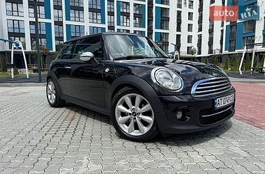 Хэтчбек MINI Cooper 2013 в Ивано-Франковске