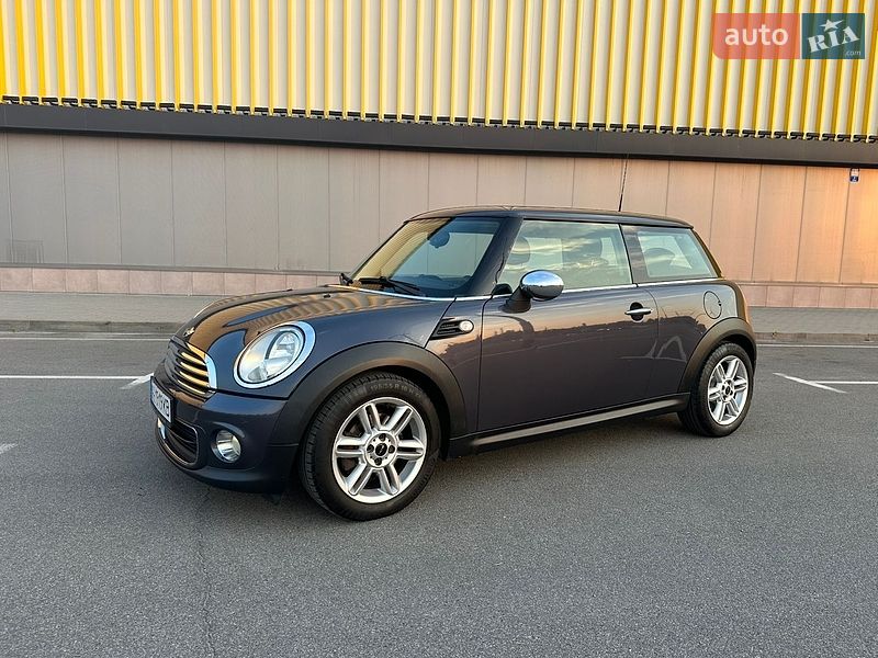 MINI Cooper, фото з оголошення
