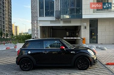 Хэтчбек MINI Cooper 2014 в Киеве