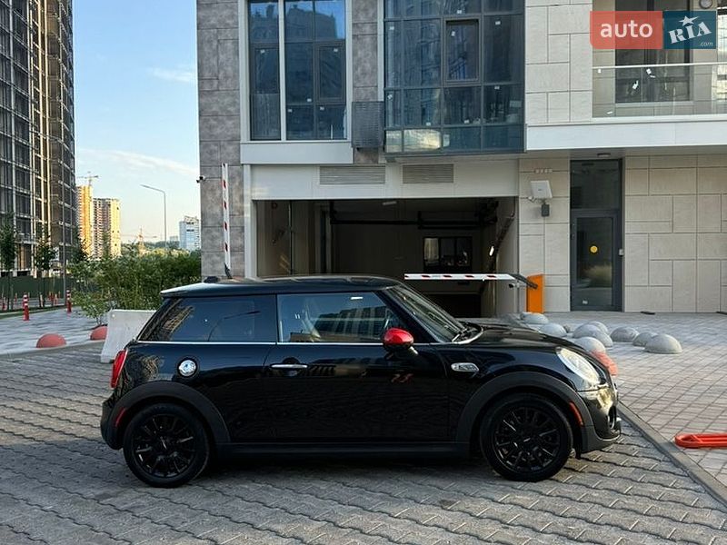 Хэтчбек MINI Cooper 2014 в Киеве
