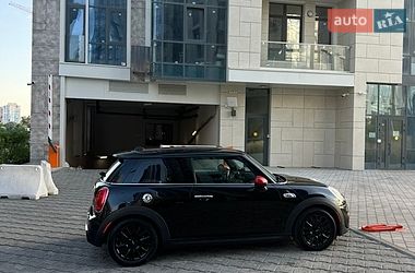 Хэтчбек MINI Cooper 2014 в Киеве