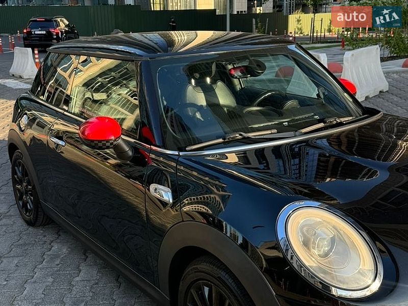 Хэтчбек MINI Cooper 2014 в Киеве