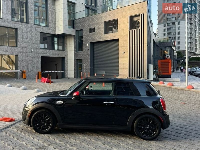 Хэтчбек MINI Cooper 2014 в Киеве