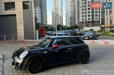 Хэтчбек MINI Cooper 2014 в Киеве