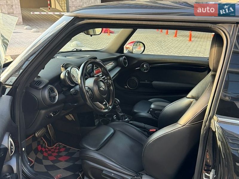 Хэтчбек MINI Cooper 2014 в Киеве