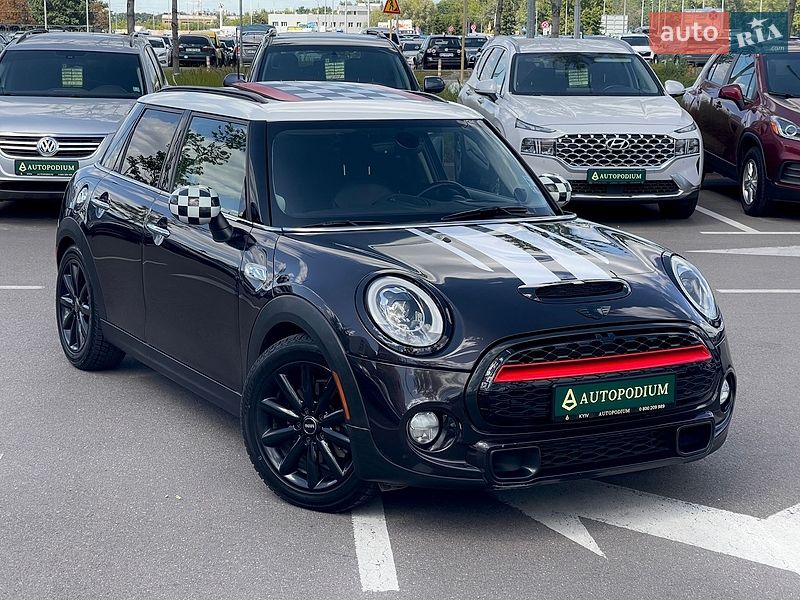 MINI Cooper, фото з оголошення