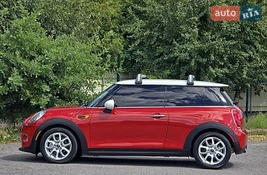 Хетчбек MINI Cooper 2016 в Хмельницькому