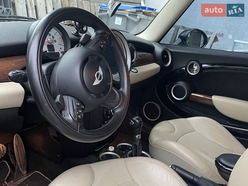 Хэтчбек MINI Cooper 2012 в Киеве