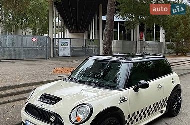 Хэтчбек MINI Cooper 2012 в Киеве