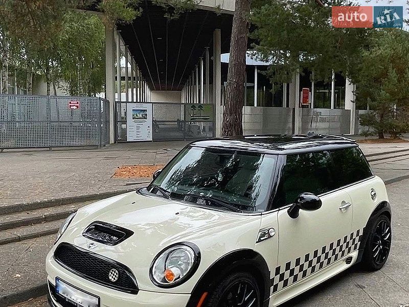 Хэтчбек MINI Cooper 2012 в Киеве