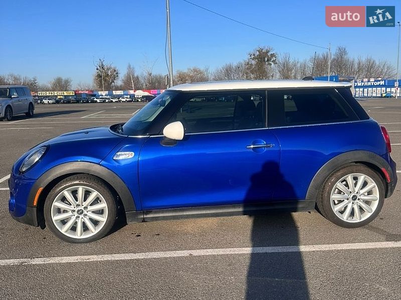 Хэтчбек MINI Cooper 2019 в Киеве