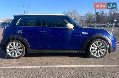 Хэтчбек MINI Cooper 2019 в Киеве