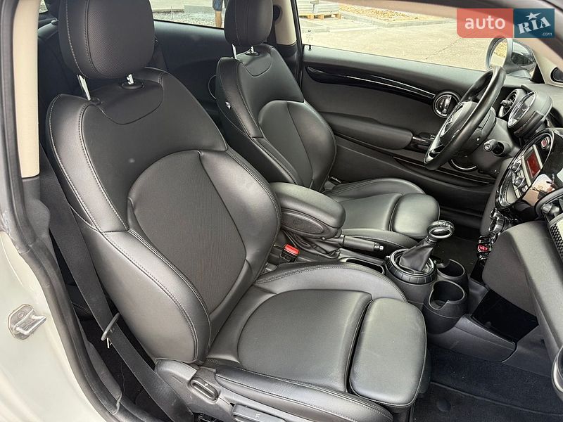 Хетчбек MINI Cooper 2015 в Києві