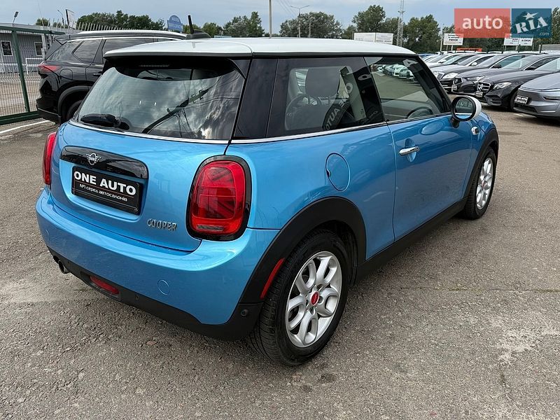 Хетчбек MINI Cooper 2018 в Березенщиній