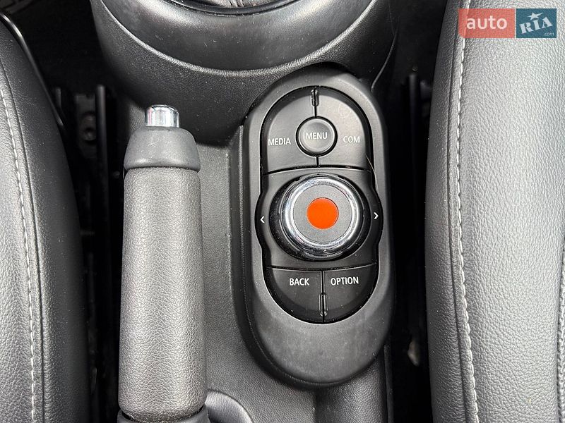 Хетчбек MINI Cooper 2018 в Березенщиній