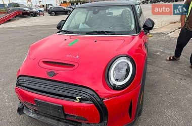 Хэтчбек MINI Cooper 2024 в Львове