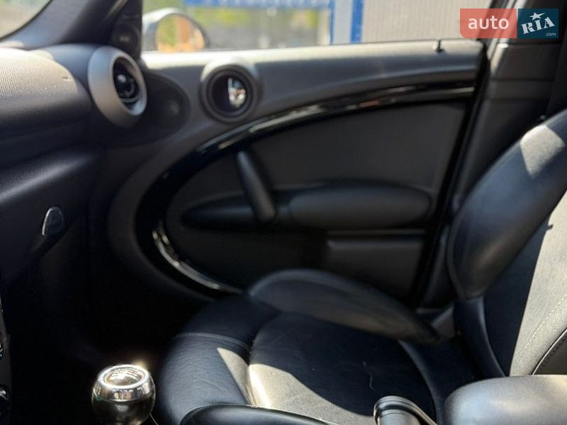 Хэтчбек MINI Cooper 2011 в Костополе