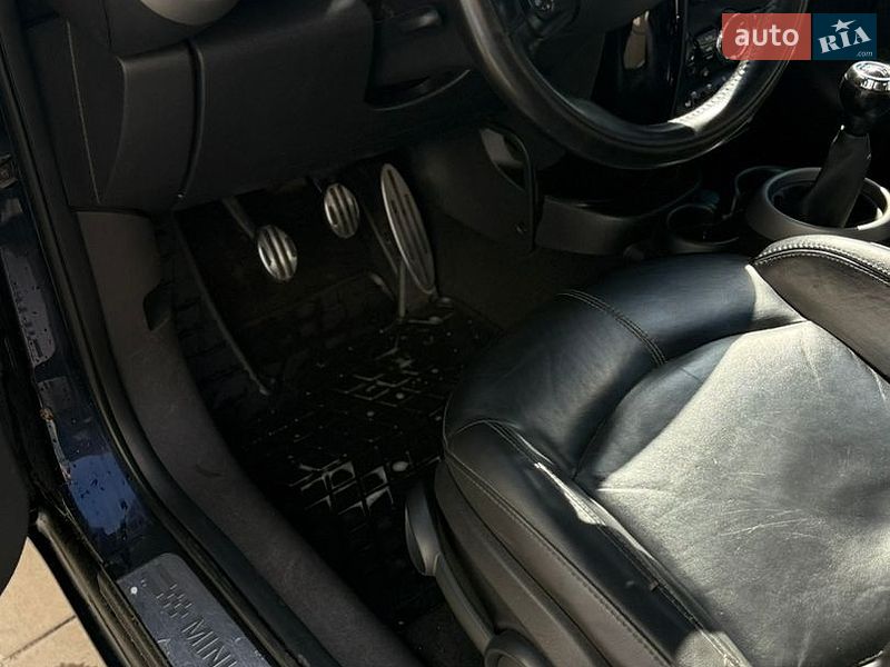 Хэтчбек MINI Cooper 2011 в Костополе