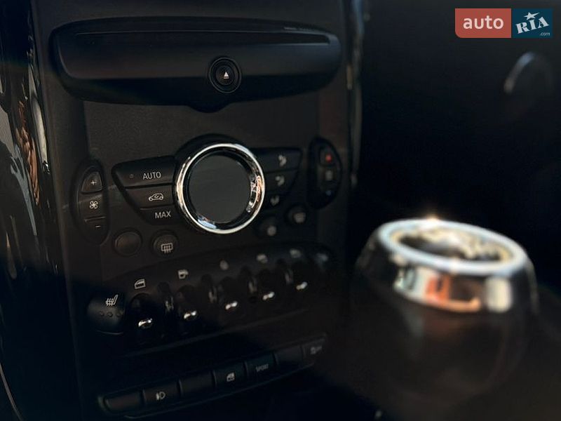 Хэтчбек MINI Cooper 2011 в Костополе