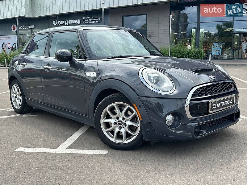 Хэтчбек MINI Cooper 2016 в Киеве