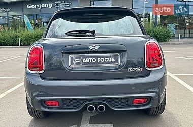 Хэтчбек MINI Cooper 2016 в Киеве