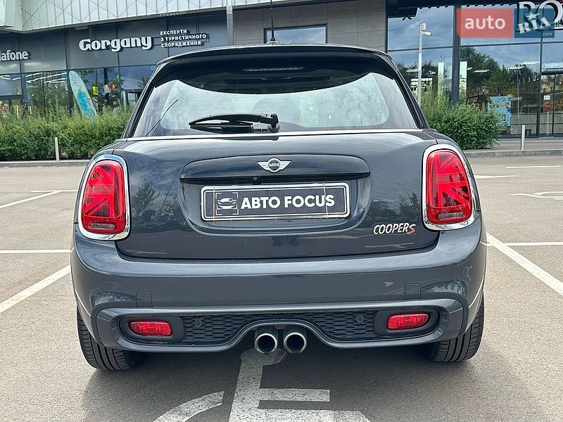 Хэтчбек MINI Cooper 2016 в Киеве