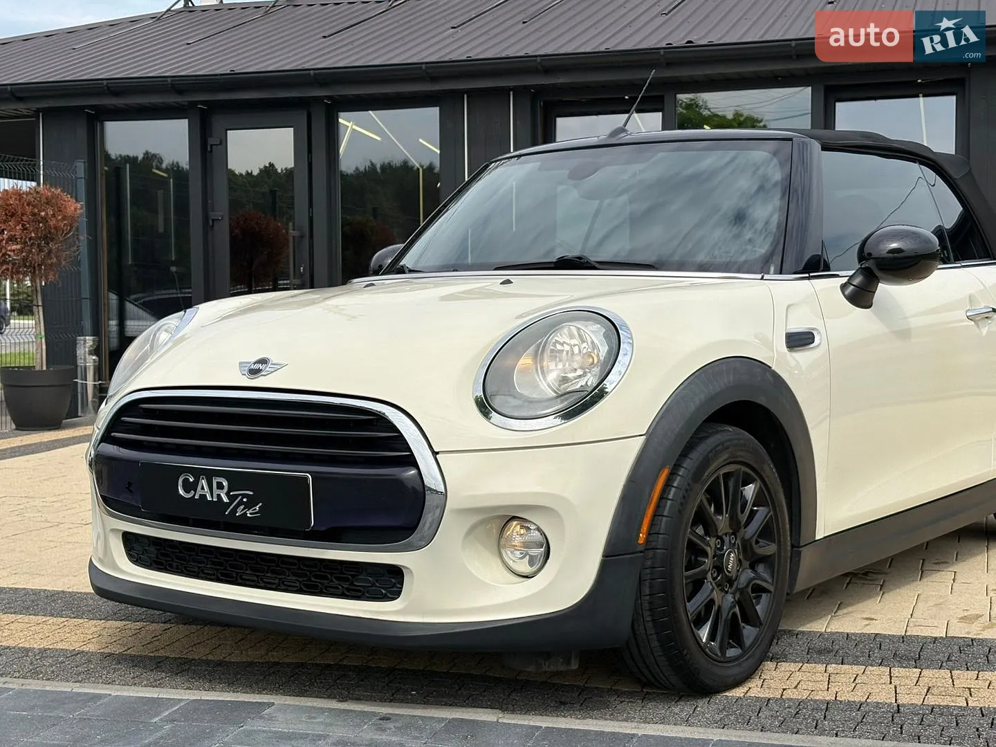 2017 MINI Cooper - мініатюра 3