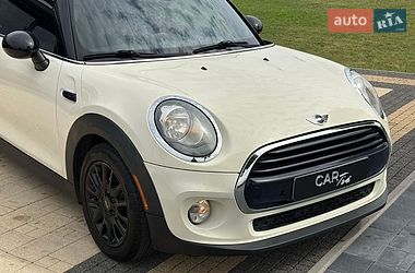 Хэтчбек MINI Cooper 2017 в Львове