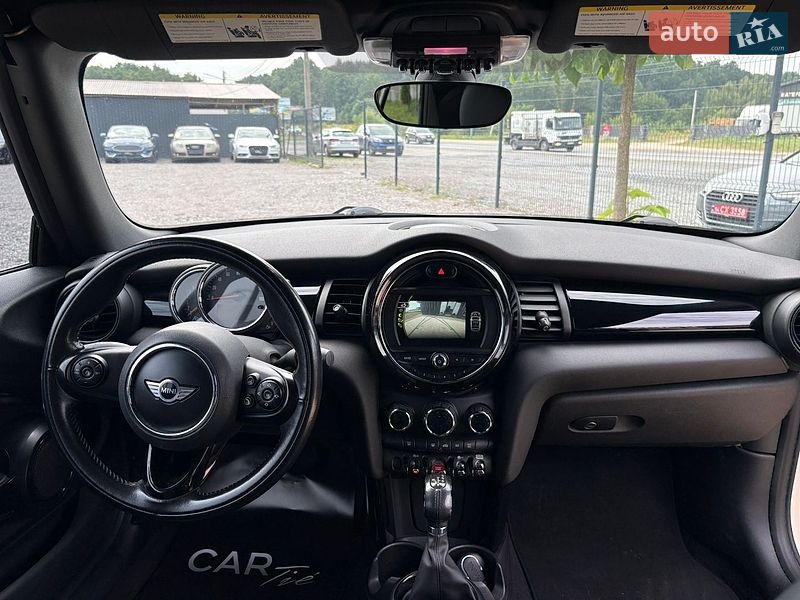 Хэтчбек MINI Cooper 2017 в Львове