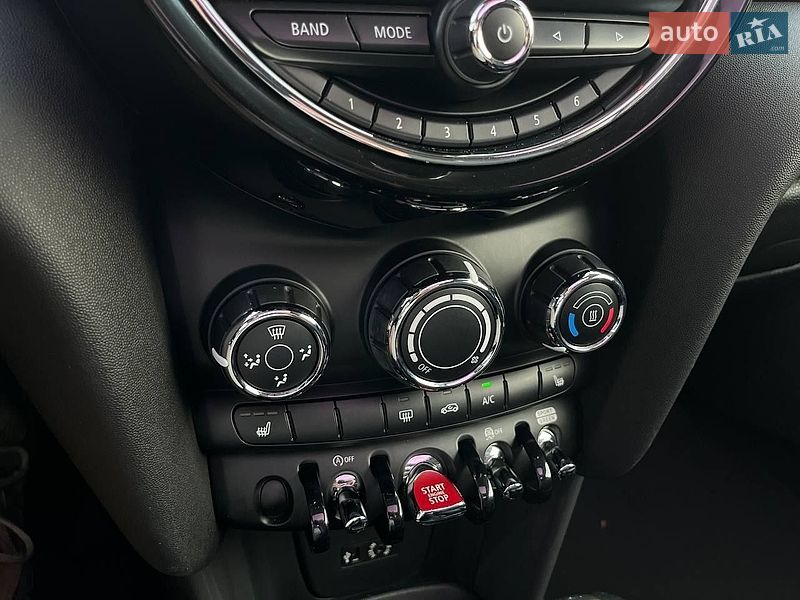 Хетчбек MINI Cooper 2018 в Києві