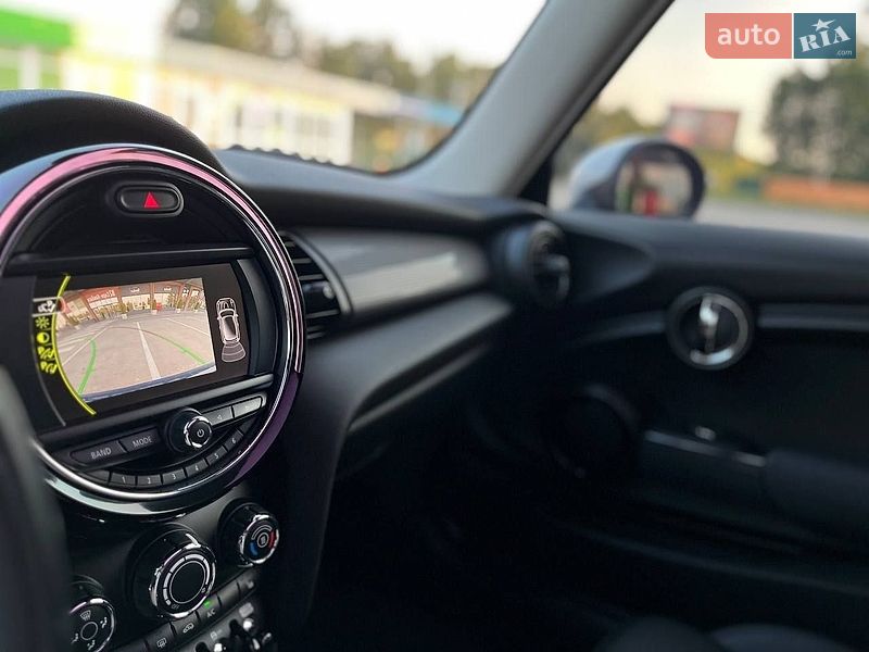 Хетчбек MINI Cooper 2018 в Києві