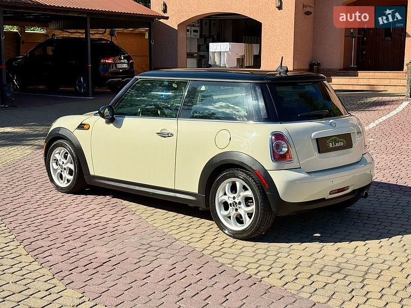 Хэтчбек MINI Cooper 2011 в Мукачево фото 10 Хэтчбек MINI Cooper 2011 в Мукачево