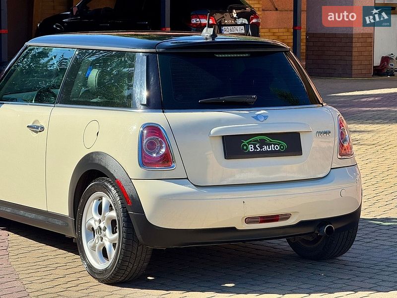 Хэтчбек MINI Cooper 2011 в Мукачево фото 12 Хэтчбек MINI Cooper 2011 в Мукачево