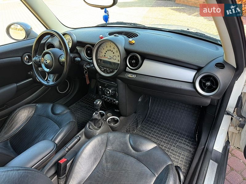 Хэтчбек MINI Cooper 2011 в Мукачево фото 38 Хэтчбек MINI Cooper 2011 в Мукачево