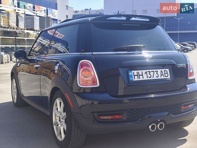 Хетчбек MINI Cooper 2013 в Дніпрі