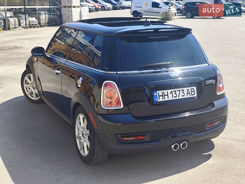 Хетчбек MINI Cooper 2013 в Дніпрі