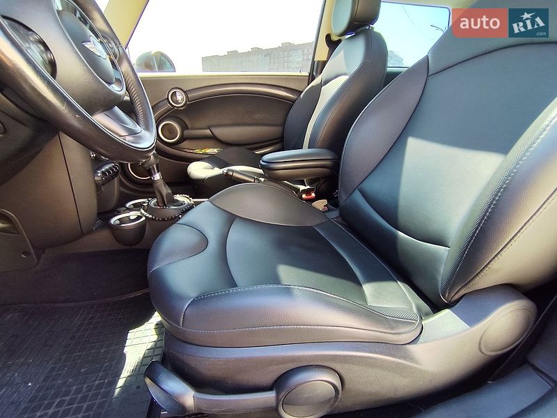Хетчбек MINI Cooper 2013 в Дніпрі