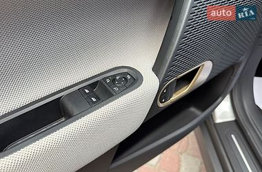 Хэтчбек MINI Cooper 2024 в Львове