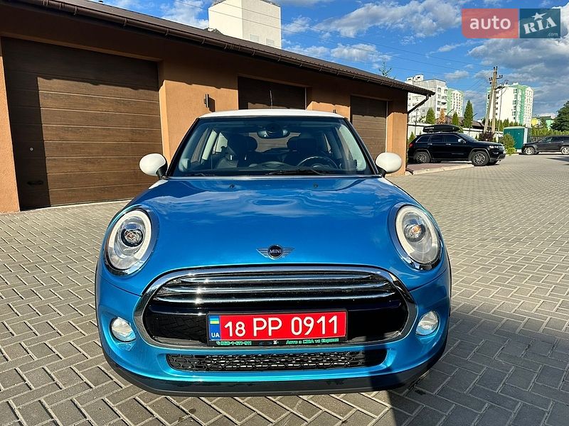 Хэтчбек MINI Cooper 2017 в Вараше