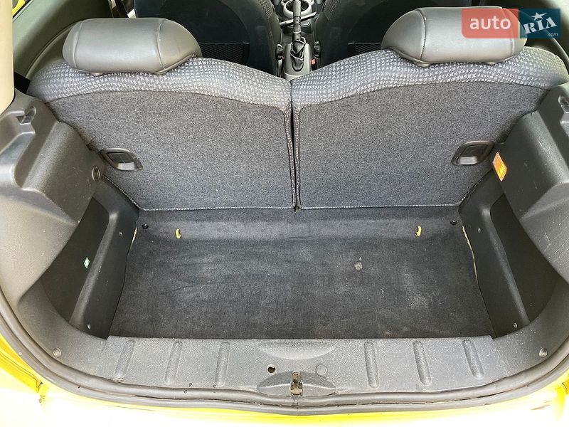Хетчбек MINI Cooper 2002 в Бучі