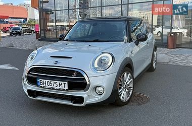 Хэтчбек MINI Cooper 2015 в Киеве