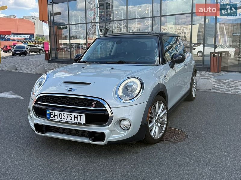 Хэтчбек MINI Cooper 2015 в Киеве