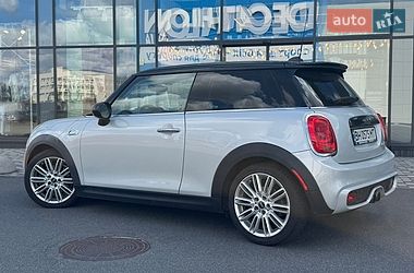 Хэтчбек MINI Cooper 2015 в Киеве