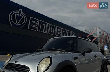 Хетчбек MINI Cooper 2004 в Івано-Франківську