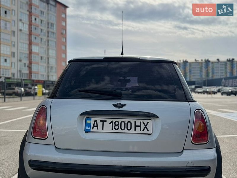 Хетчбек MINI Cooper 2004 в Івано-Франківську