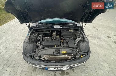 Хетчбек MINI Cooper 2002 в Городку