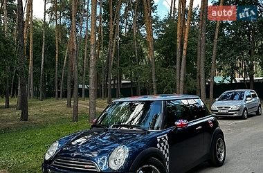 Хэтчбек MINI Cooper 2006 в Софиевской Борщаговке